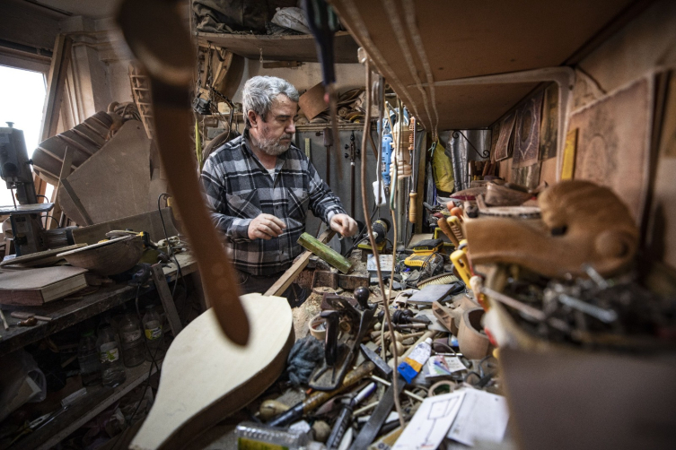 Türk enstrümanlarını geleceğe taşıyor: Feridun Obul